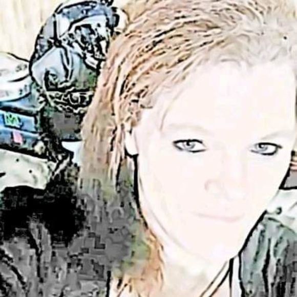 Meet your Posher, Mandy - Picture 1 of 1